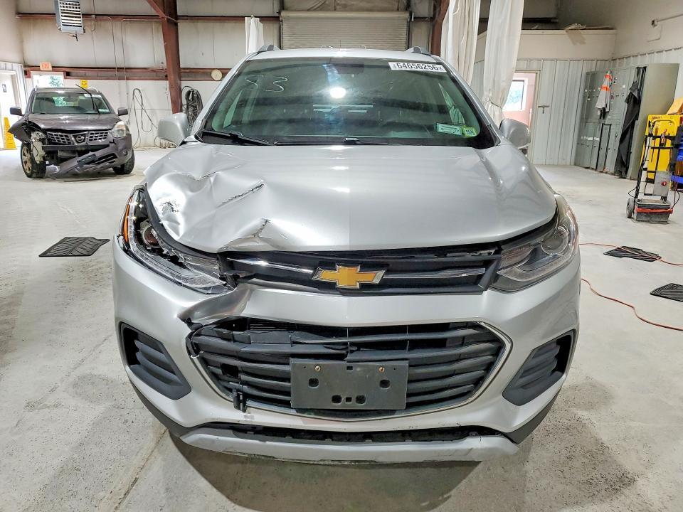 2018 CHEVROLET TRAX 1LT — Фото 5 из 13