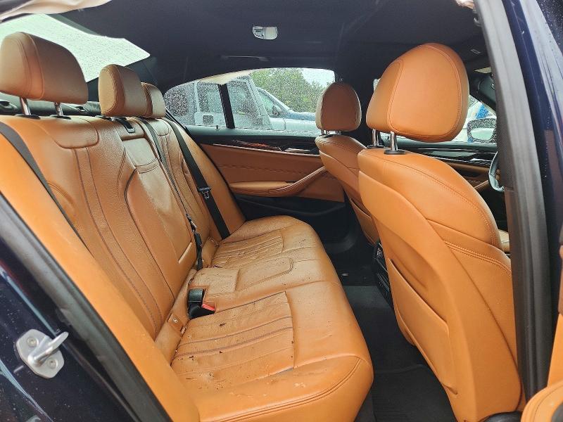 2018 BMW 530XE — Фото 10 из 13