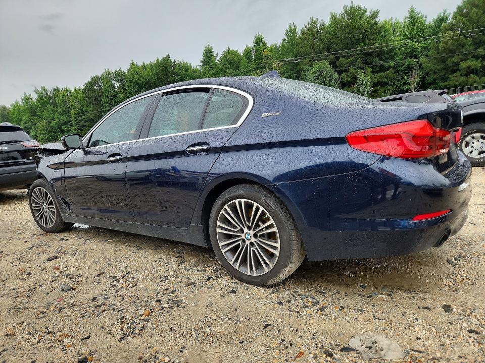 2018 BMW 530XE — Фото 2 из 13
