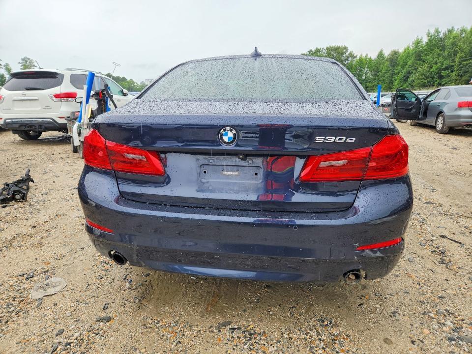 2018 BMW 530XE — Фото 6 из 13