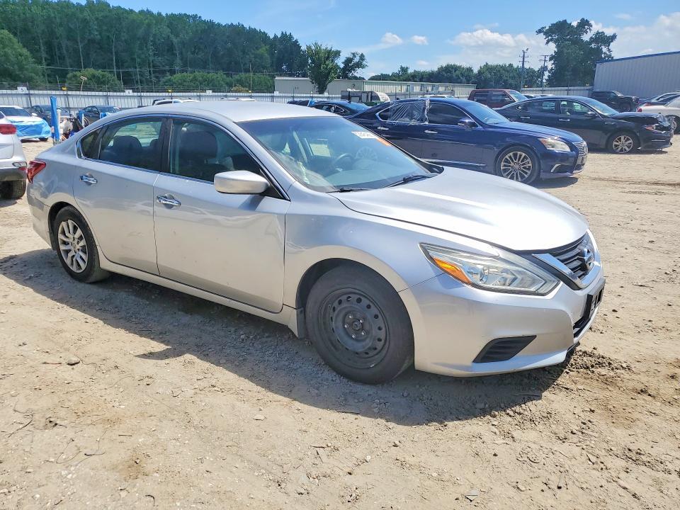 2018 NISSAN ALTIMA 2.5 S — Фото 4 из 12