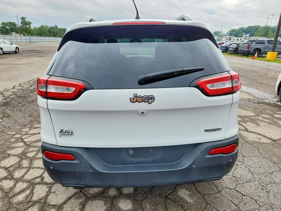 2017 JEEP CHEROKEE LATITUDE — Фото 6 из 13