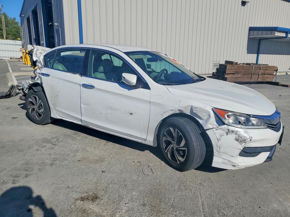 2017 HONDA ACCORD LX — Фото 4 из 12