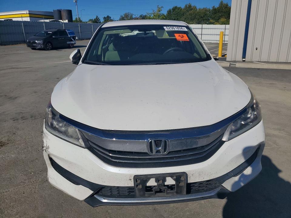 2017 HONDA ACCORD LX — Фото 5 из 12