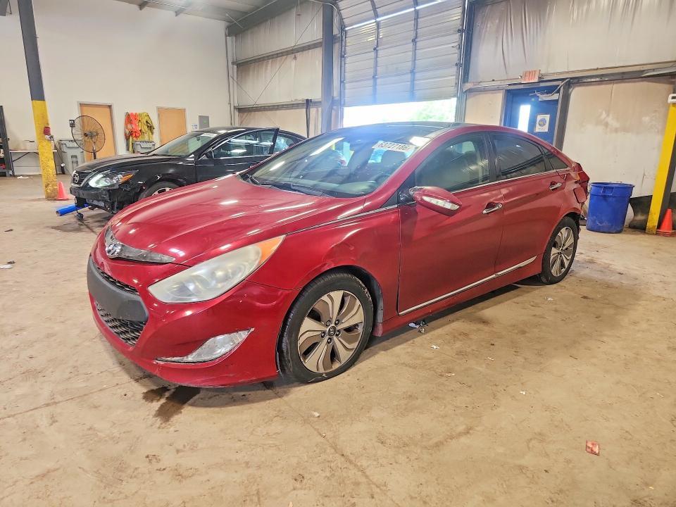 2015 HYUNDAI SONATA HYBRID KMHEC4A48FA135666