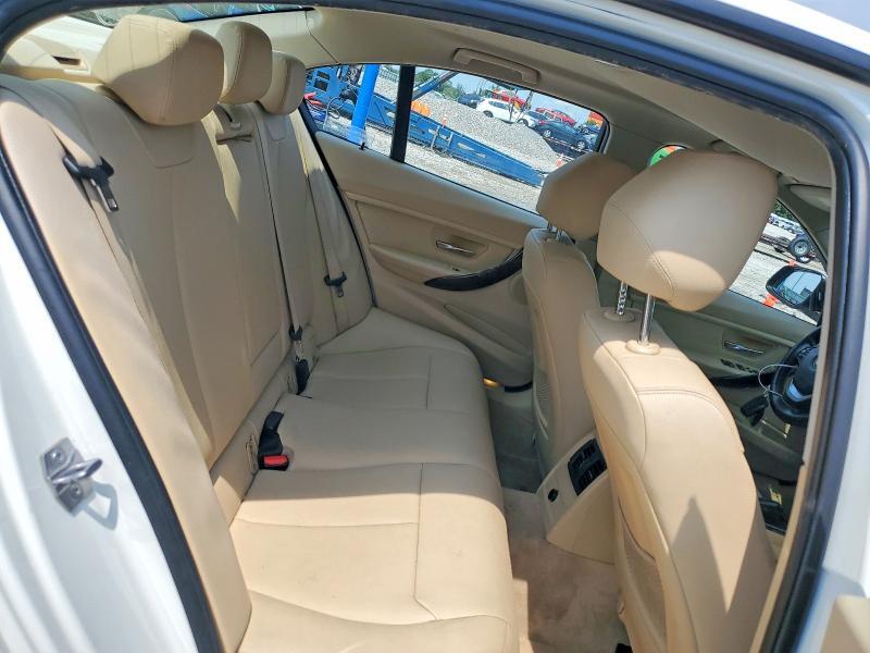 2015 BMW 328 — Фото 10 из 12