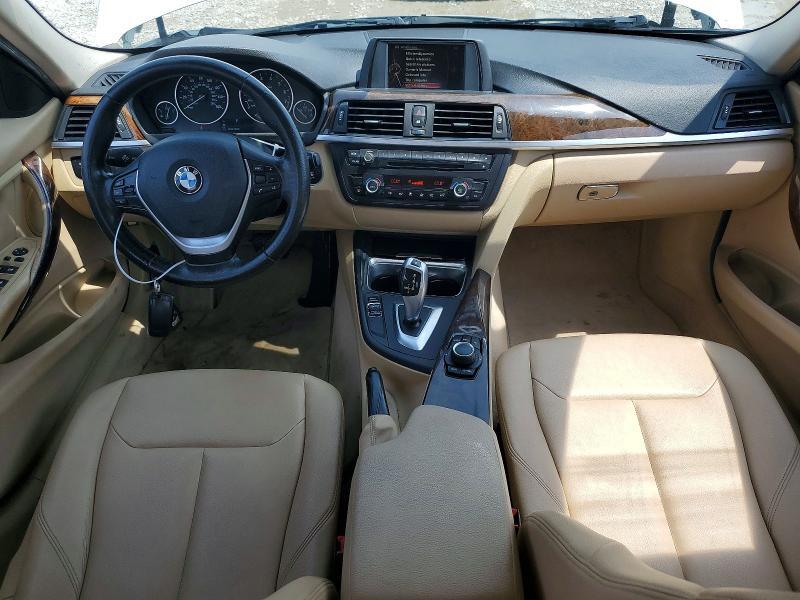 2015 BMW 328 — Фото 8 из 12