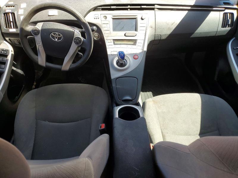 2015 TOYOTA PRIUS TWO — Фото 8 из 13