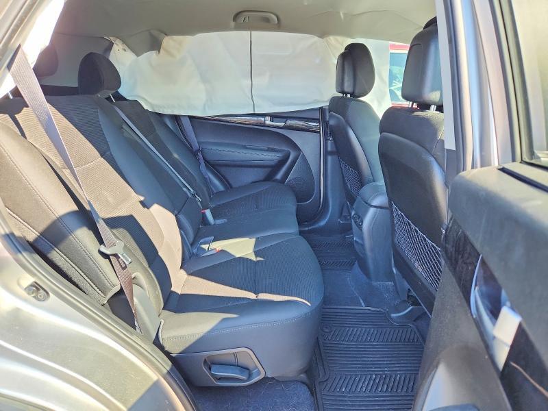 2014 KIA SORENTO LX — Фото 11 из 13