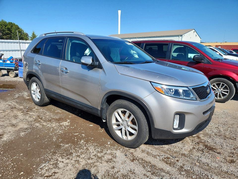 2014 KIA SORENTO LX — Фото 4 из 13