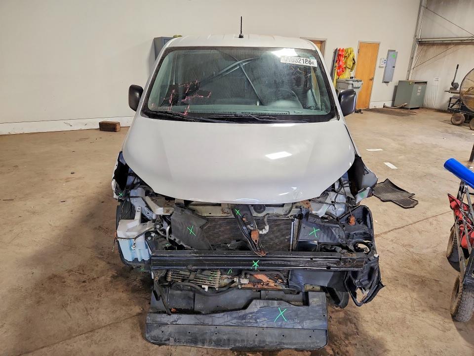 2014 NISSAN NV200 S — Фото 5 из 14
