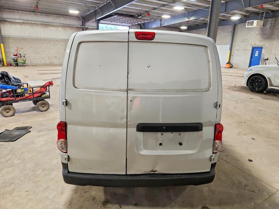 2014 NISSAN NV200 S — Фото 6 из 14