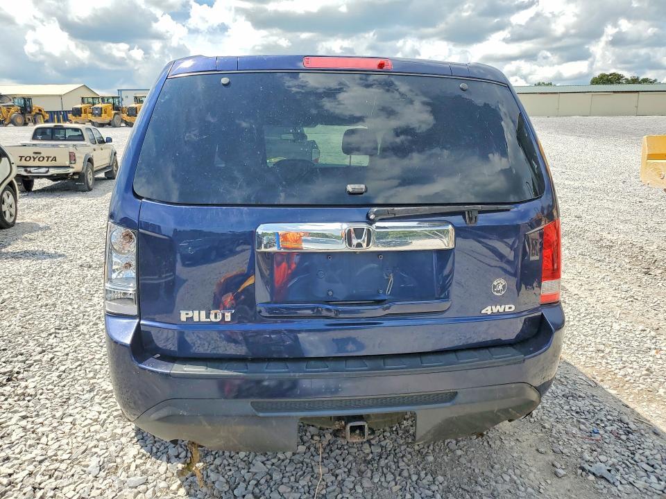 2014 HONDA PILOT LX — Фото 6 из 14