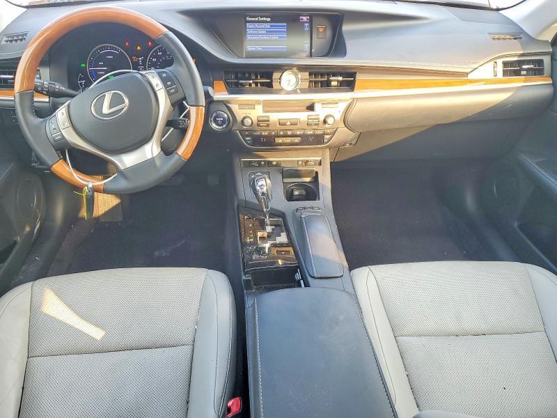 2014 LEXUS ES 300H — Фото 8 из 13