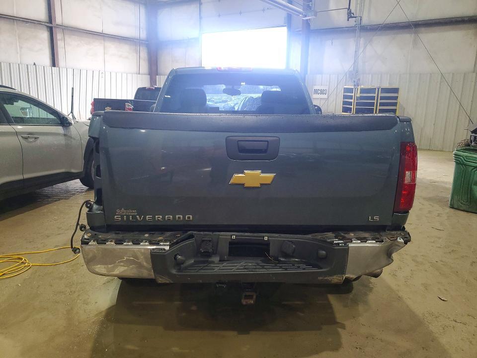 2013 CHEVROLET SILVERADO C1500 — Фото 6 из 12