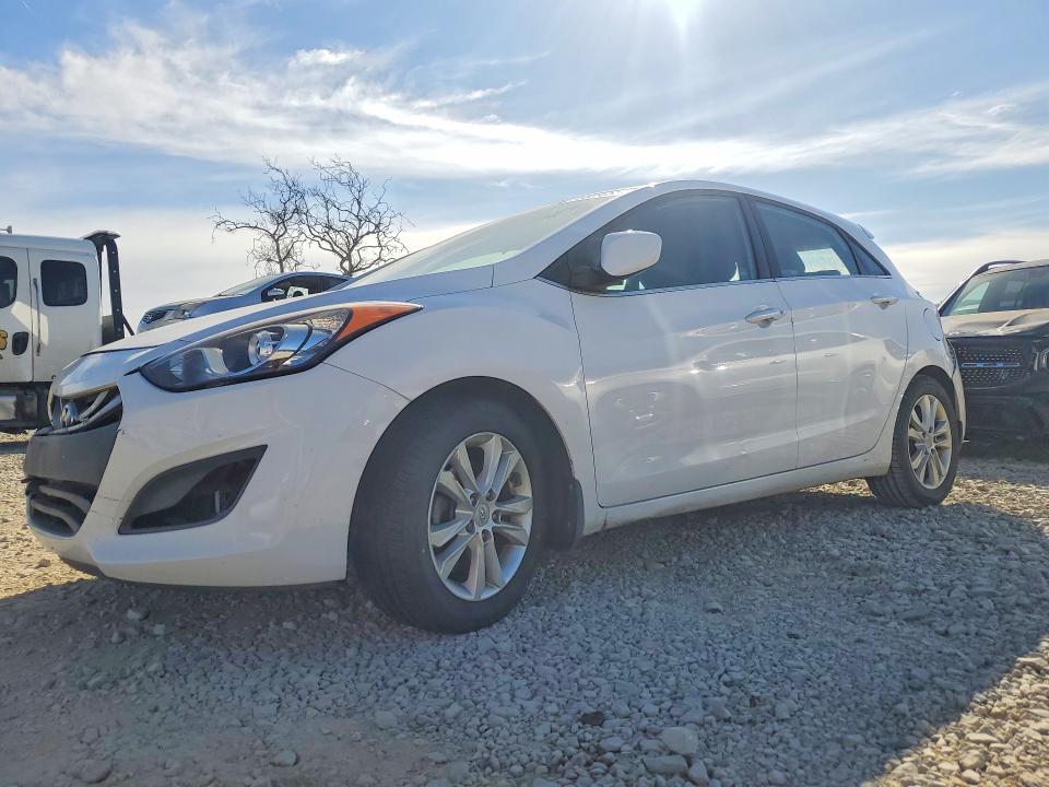 2013 HYUNDAI ELANTRA GT KMHD35LE4DU076215