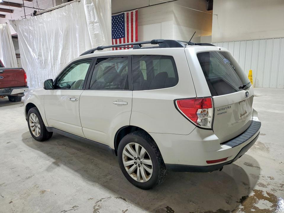 2012 SUBARU FORESTER 2.5X PREMIUM — Фото 2 из 13