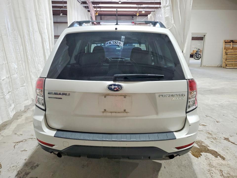 2012 SUBARU FORESTER 2.5X PREMIUM — Фото 6 из 13