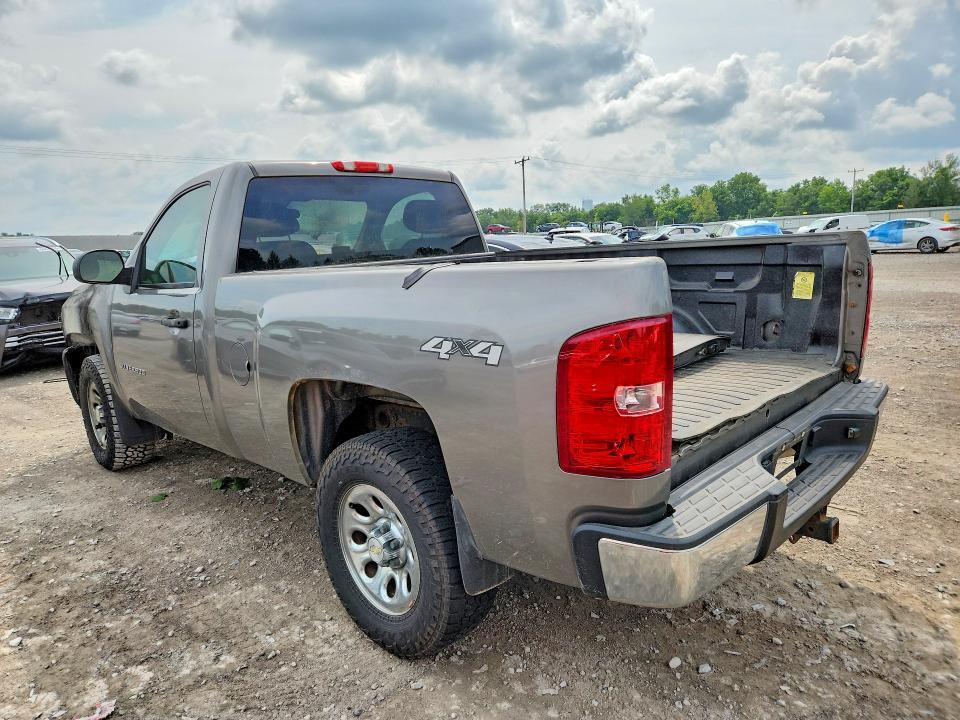 2012 CHEVROLET SILVERADO K1500 — Фото 2 из 12