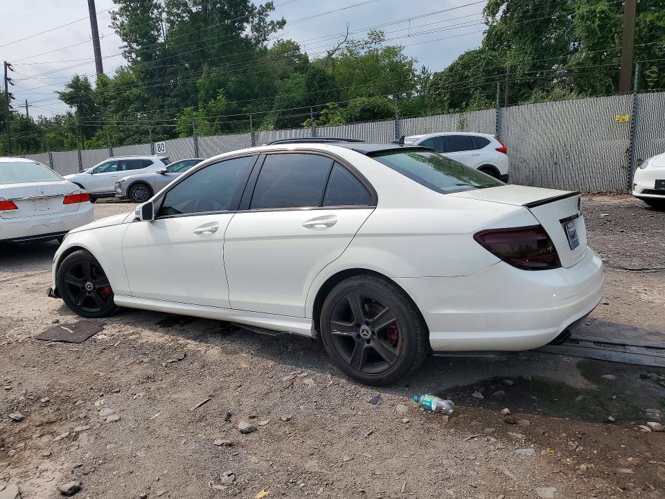 2011 MERCEDES-BENZ C 300 4MATIC — Фото 2 из 12