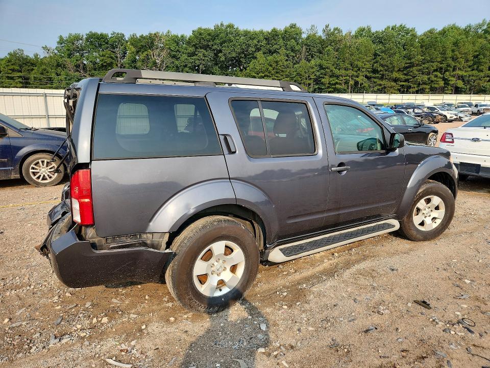 2011 NISSAN PATHFINDER S — Фото 3 из 13
