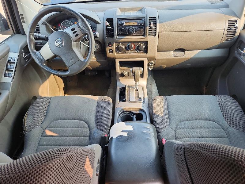 2011 NISSAN PATHFINDER S — Фото 8 из 13