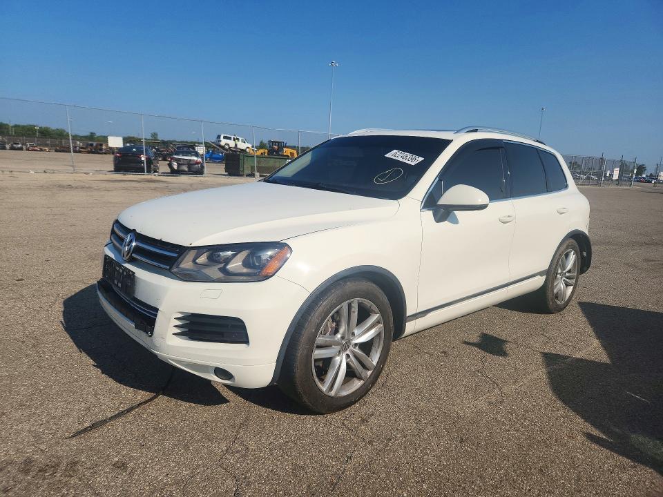 2011 VOLKSWAGEN TOUAREG WVGFK9BP6BD005908