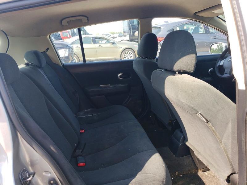 2010 NISSAN VERSA 1.8 S — Фото 10 из 12