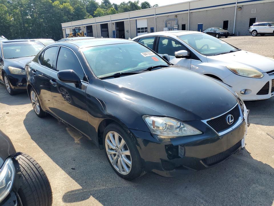 JTHCK262885025382 2008 LEXUS IS photo no. 4