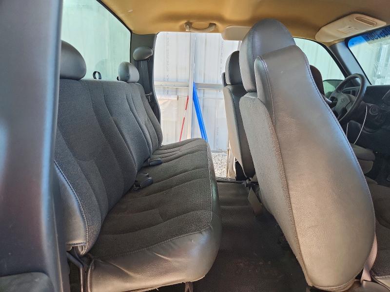 2004 CHEVROLET SILVERADO C1500 — Фото 10 из 13