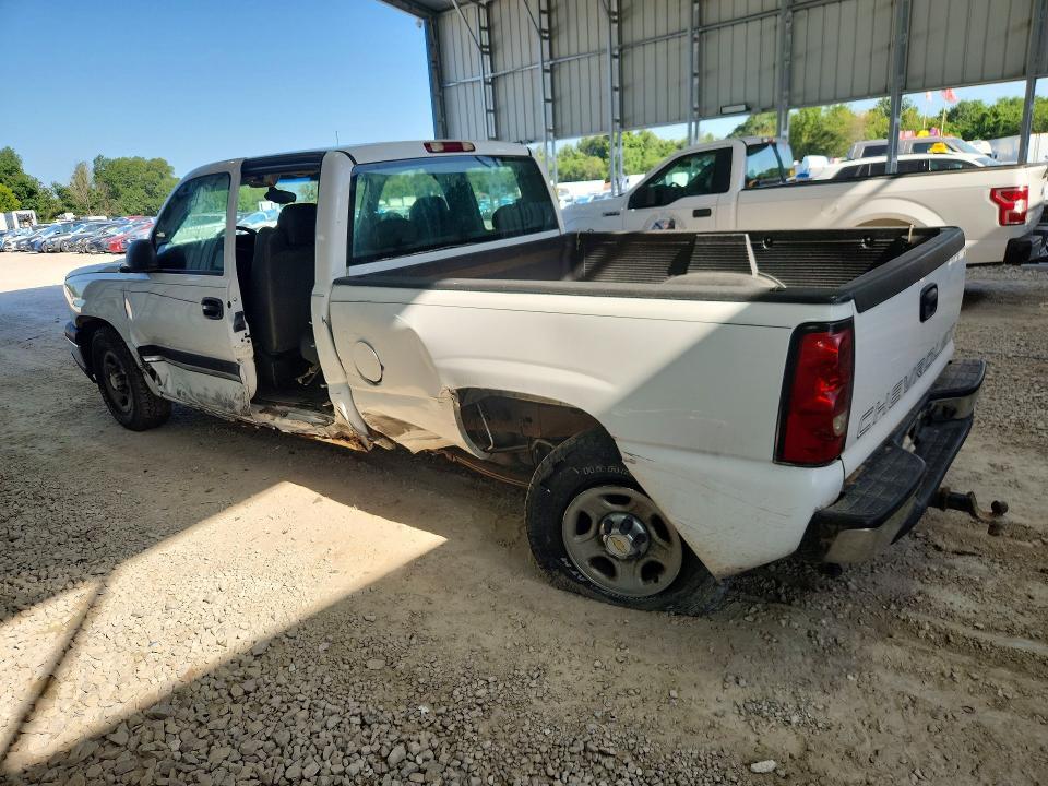 2004 CHEVROLET SILVERADO C1500 — Фото 2 из 13