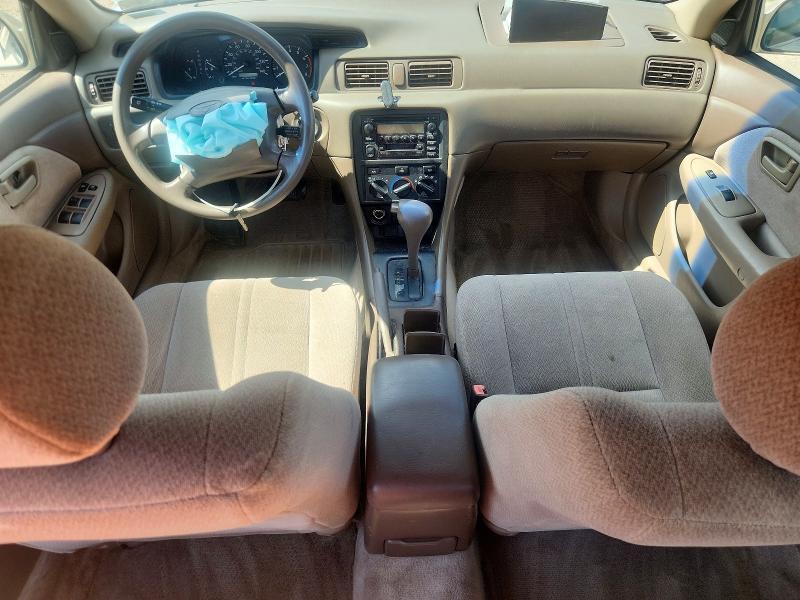 2001 TOYOTA CAMRY LE — Фото 8 из 12
