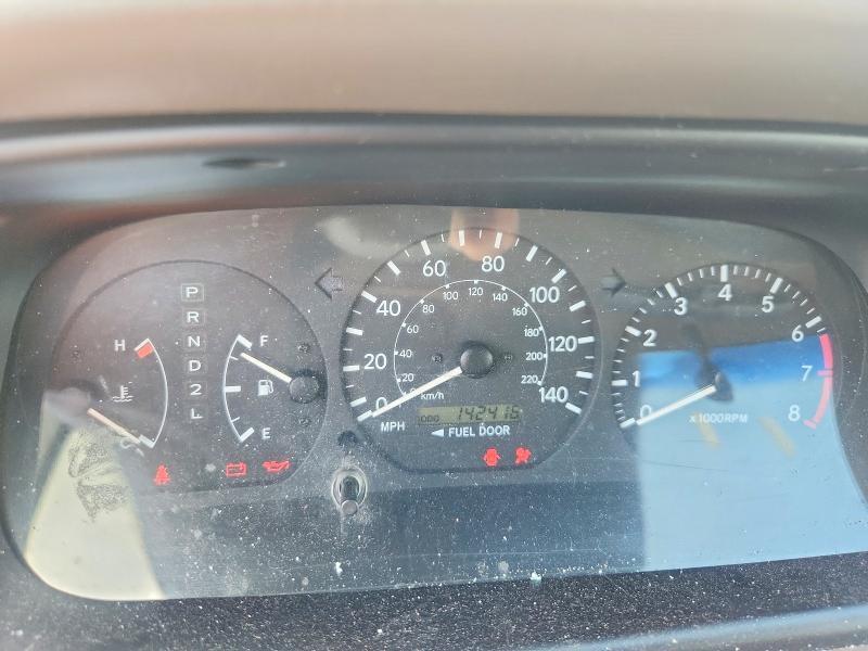 2001 TOYOTA CAMRY LE — Фото 9 из 12