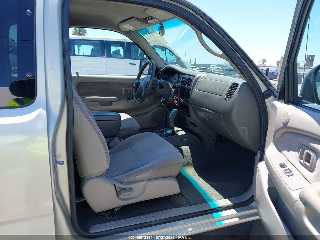 5TESM92N81Z843245 2001 TOYOTA TACOMA photo no. 5
