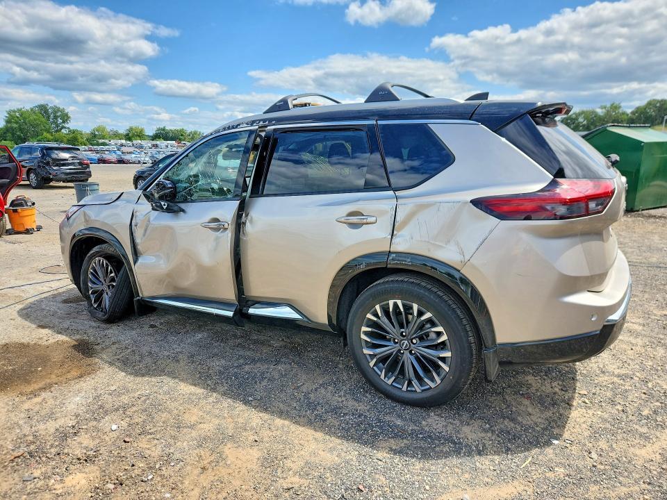 2026 NISSAN ROGUE PLATINUM — Фото 2 из 13