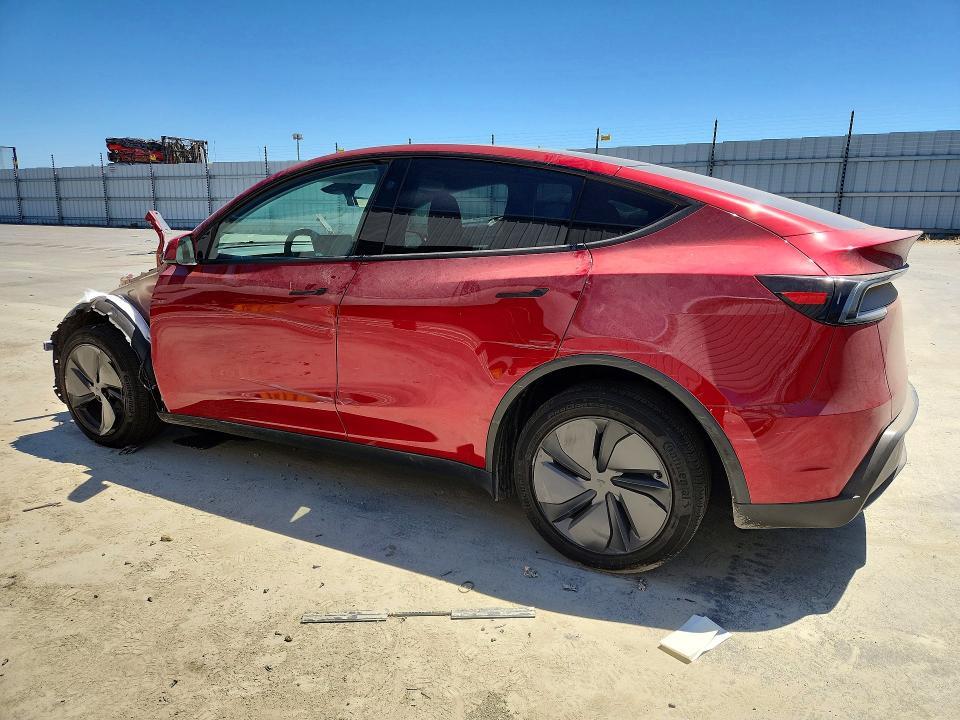 2026 TESLA MODEL Y — Фото 2 из 12