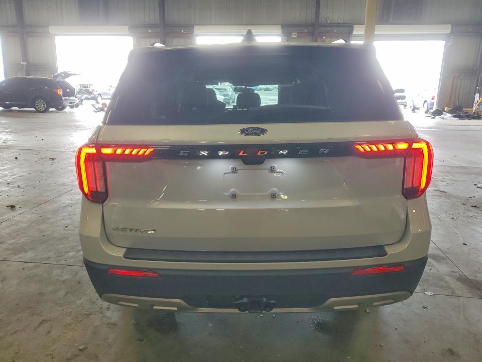 2025 FORD EXPLORER ACTIVE — Фото 6 из 13