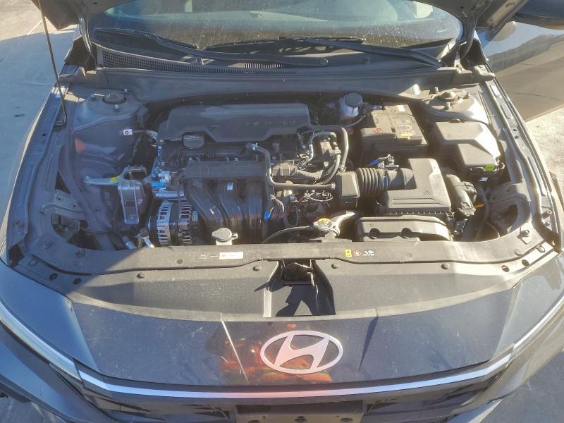 2025 HYUNDAI ELANTRA SEL SPORT — Фото 11 из 12