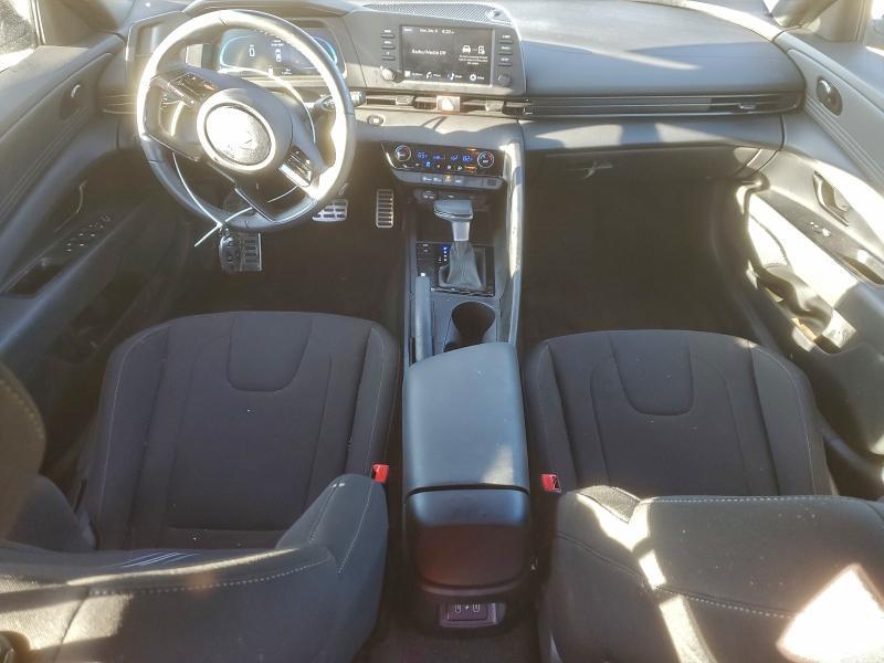 2025 HYUNDAI ELANTRA SEL SPORT — Фото 8 из 12