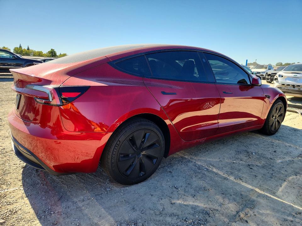 2025 TESLA MODEL 3 — Фото 3 из 12