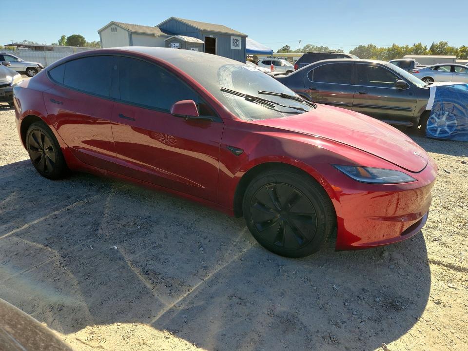 2025 TESLA MODEL 3 — Фото 4 из 12