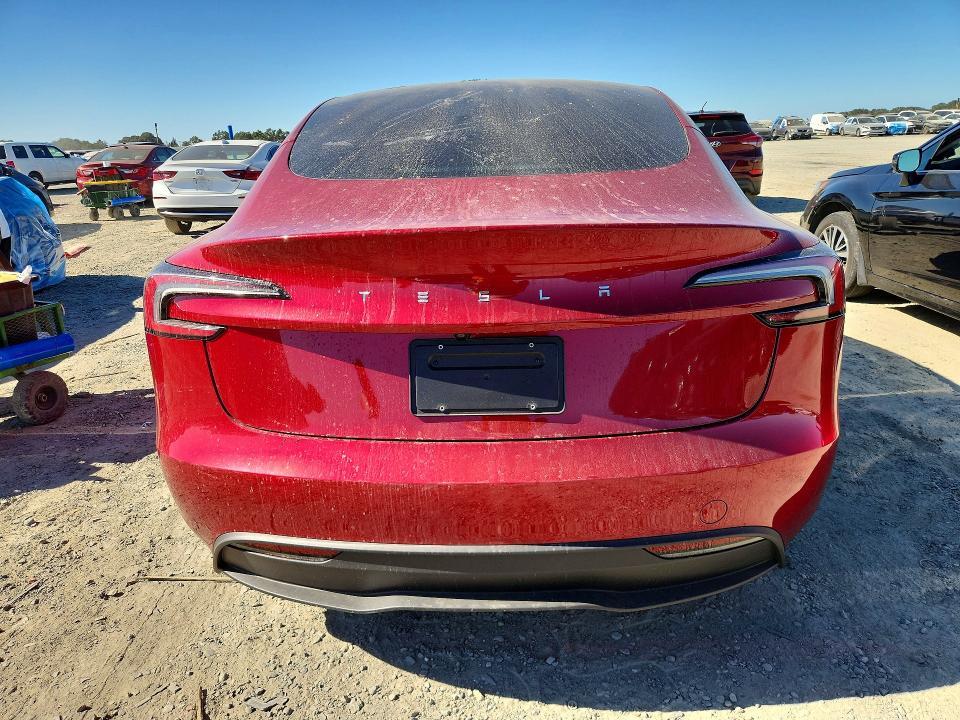 2025 TESLA MODEL 3 — Фото 6 из 12