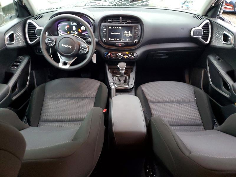 2025 KIA SOUL LX — Фото 8 из 12