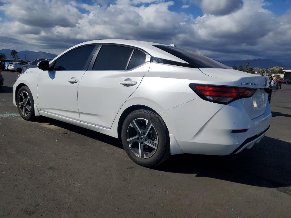2025 NISSAN SENTRA SV — Фото 2 из 12