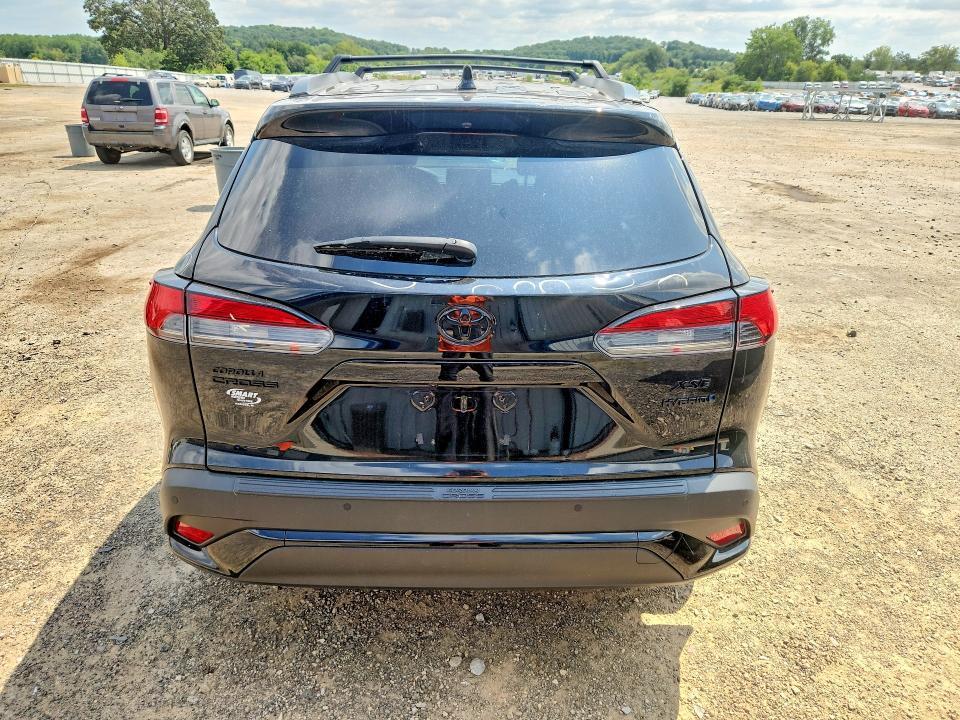 2024 TOYOTA COROLLA CROSS HYBRID XSE — Фото 6 из 13