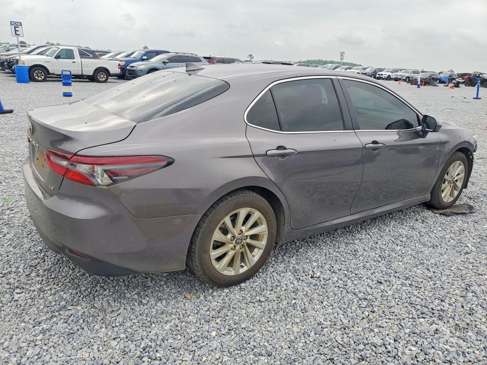 4T1C11AK3RU852618 2024 TOYOTA CAMRY photo no. 3