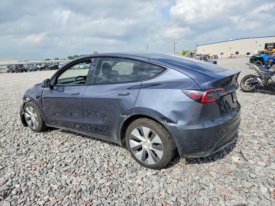 2023 TESLA MODEL Y — Фото 2 из 12