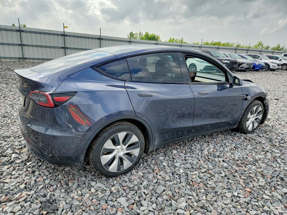 2023 TESLA MODEL Y — Фото 3 из 12