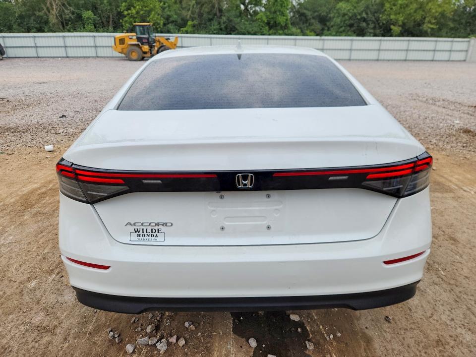 2023 HONDA ACCORD EX — Фото 6 из 12