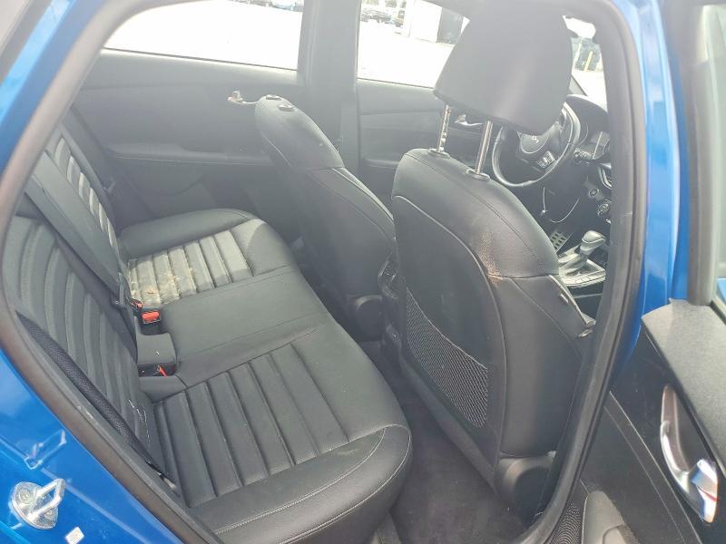 2023 KIA FORTE GT-LINE — Фото 10 из 13